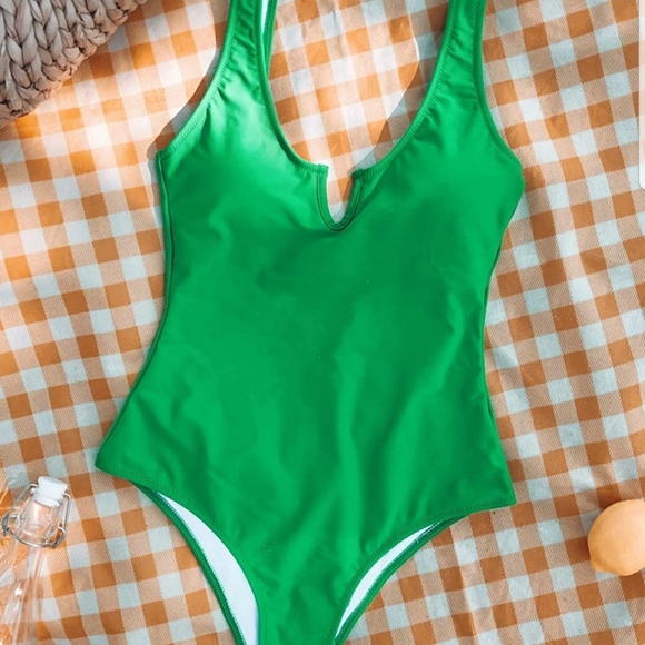 SWIMSUIT SIZE M - Picture 1 of 4